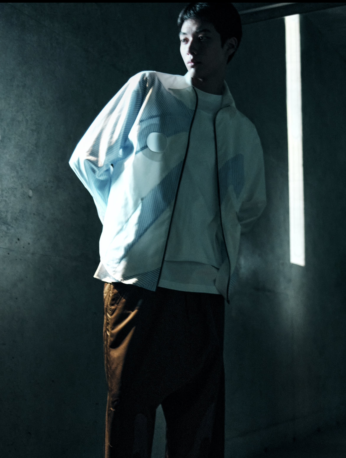 025 Main curves and white shapes shrits (made to order)