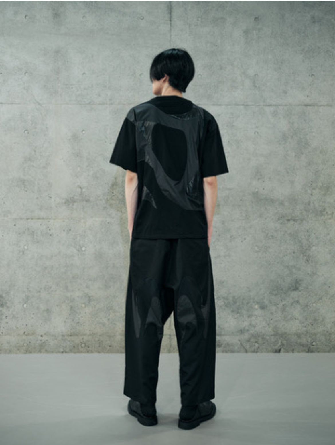 032Thin pointed logo sarouel pants (made to order)